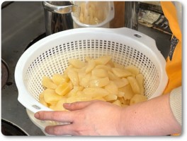 ル・レクチエのコンポート作り-2